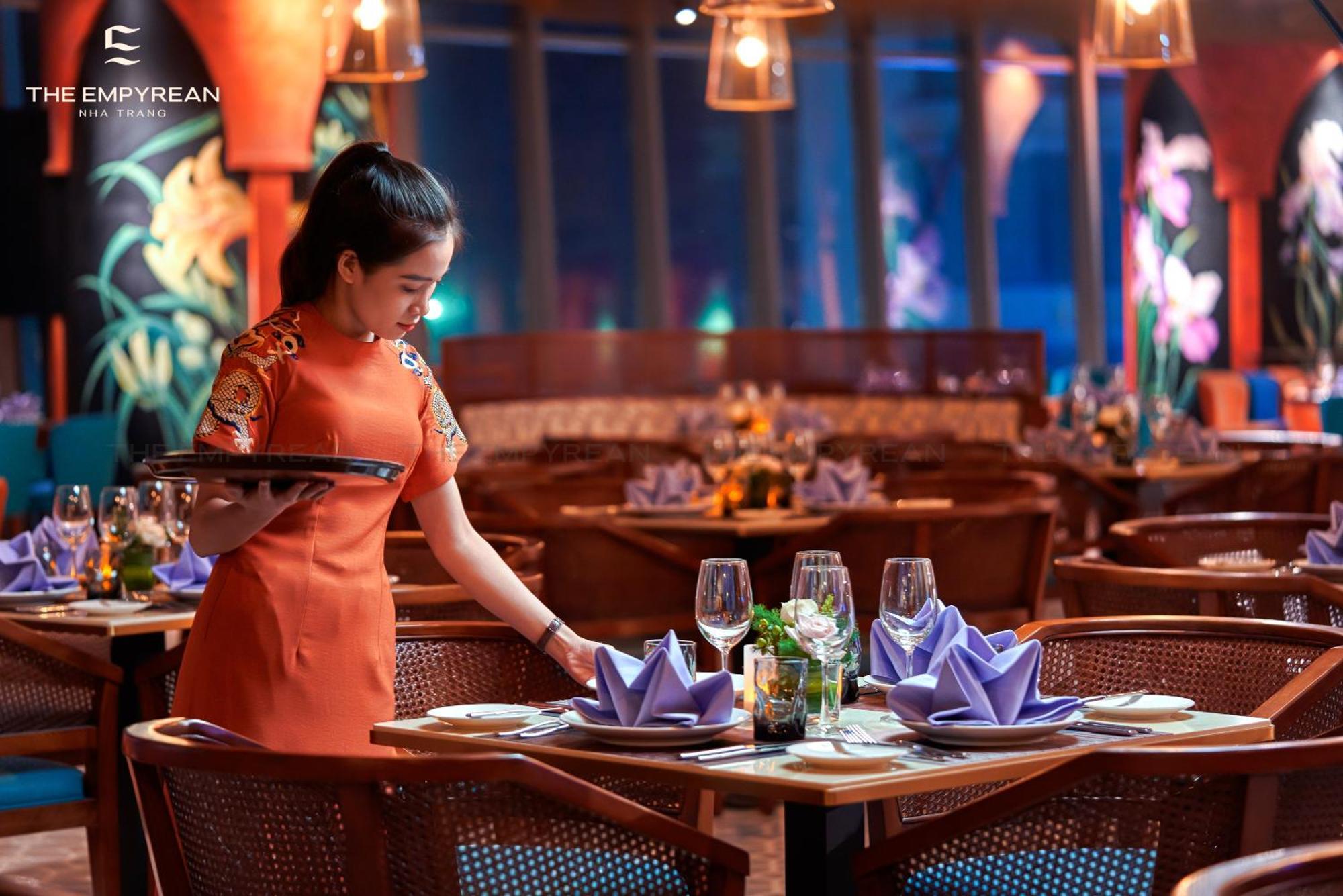 Hotel The Empyrean Nha Trang Exterior foto