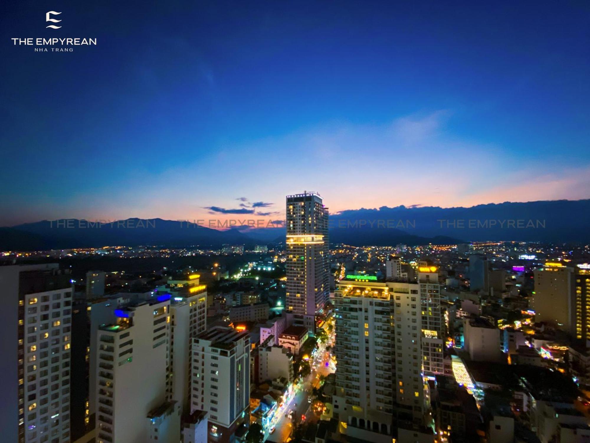 Hotel The Empyrean Nha Trang Exterior foto